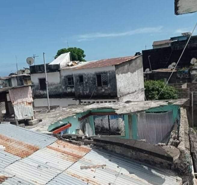Effondrement d’une maison à Anjoun : Un blessé léger et une perte matérielle enregistrés